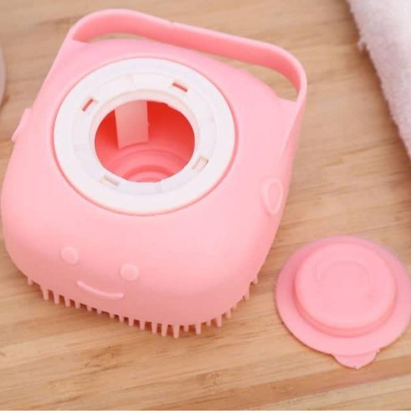 Revolutionary Pet Bath Brush: Silicone Massage Brush with Built-in Shampoo Dispenser for Effortless Grooming of Dogs & Cats